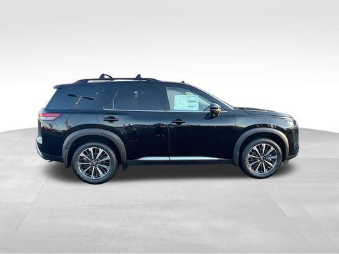 New 2026 Nissan Pathfinder Platinum image 8