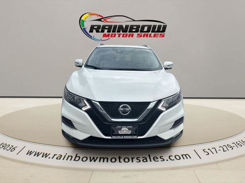 Used 2022 Nissan Rogue Sport SV w/ Technology Package image 2