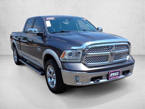 Used 2015 RAM 1500 Laramie w/ Convenience Group AWD/4WD image 6