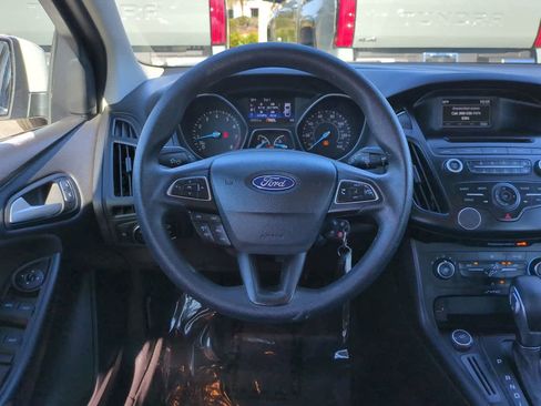 Used 2017 Ford Focus SE image 15