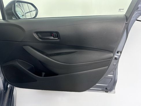 Used 2025 Toyota Corolla LE FWD image 30