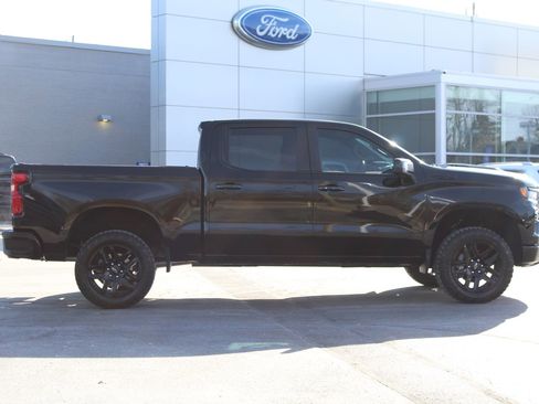 Used 2024 Chevrolet Silverado 1500 LT Trail Boss w/ LT Trail Boss Premium Package image 9