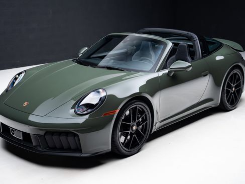 Used 2026 Porsche 911 Targa 4 GTS image 7