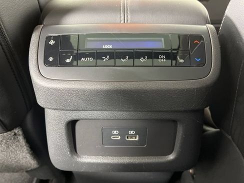Used 2023 Nissan Pathfinder SL w/ SL Premium Package FWD image 47