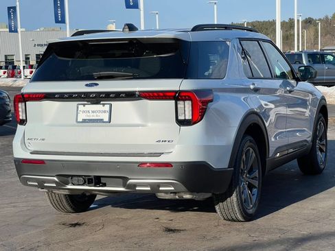 Used 2026 Ford Explorer Active w/ Active Comfort Package AWD/4WD image 10