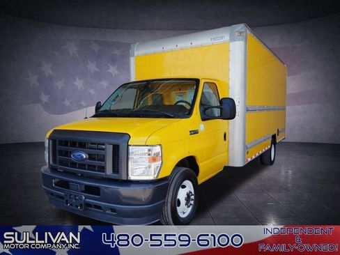 Used 2022 Ford E-350 and Econoline 350 Super Duty RWD image 1