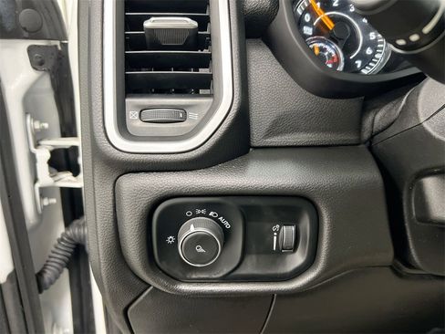 Used 2021 RAM 2500 Big Horn image 17