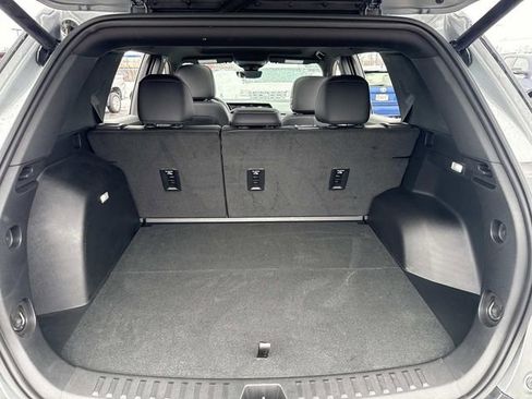 Used 2026 GMC Terrain Elevation w/ Elevation Premium Package image 8