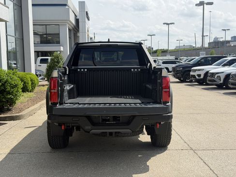 Used 2024 Toyota Tacoma 4x4 Double Cab Hybrid image 12