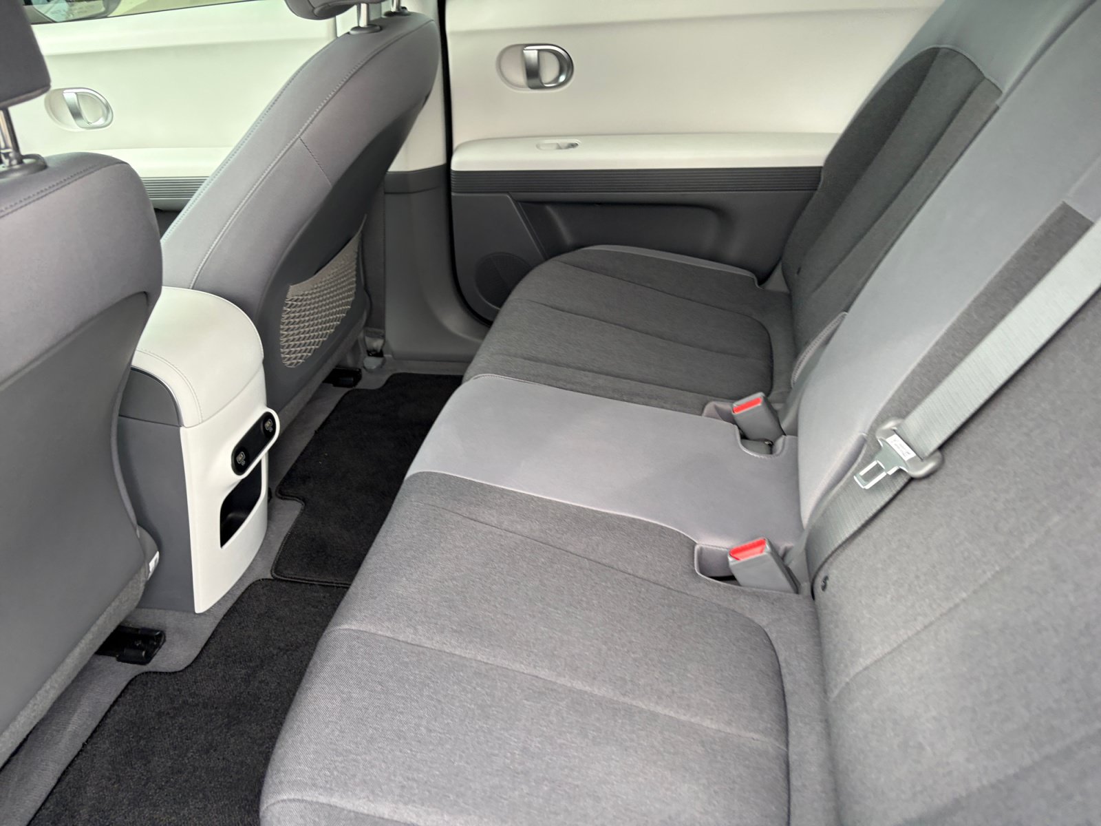 Certified 2024 Hyundai Ioniq 5 SEL AWD/4WD image 17