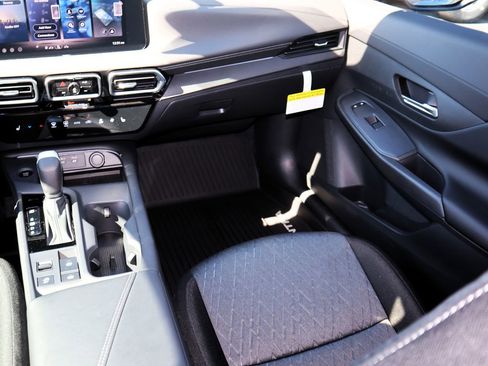 New 2026 Nissan Sentra SV w/ SV Convenience Package image 12