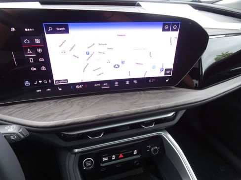 Certified 2025 Audi Q5 Premium Plus AWD/4WD image 13