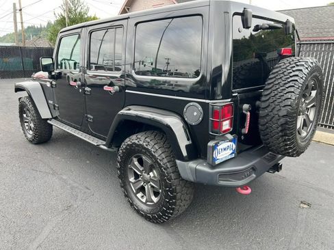 Used 2018 Jeep Wrangler Unlimited Rubicon AWD/4WD image 15