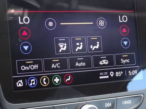 Used 2023 Chevrolet Malibu LT image 23