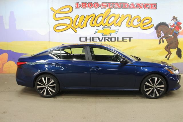 Used 2022 Nissan Altima 2.5 SR FWD image 1