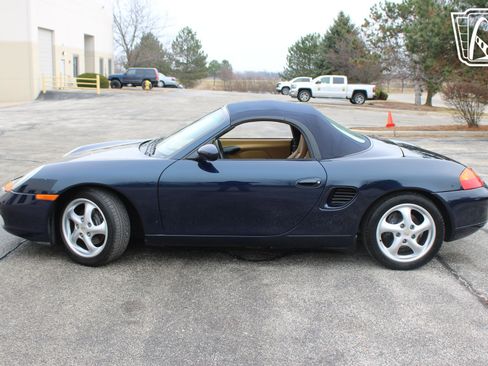 Used 1998 Porsche Boxster RWD image 4