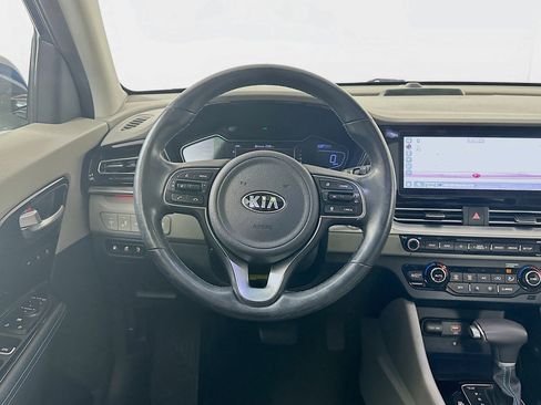 Used 2021 Kia Niro EX Premium image 18