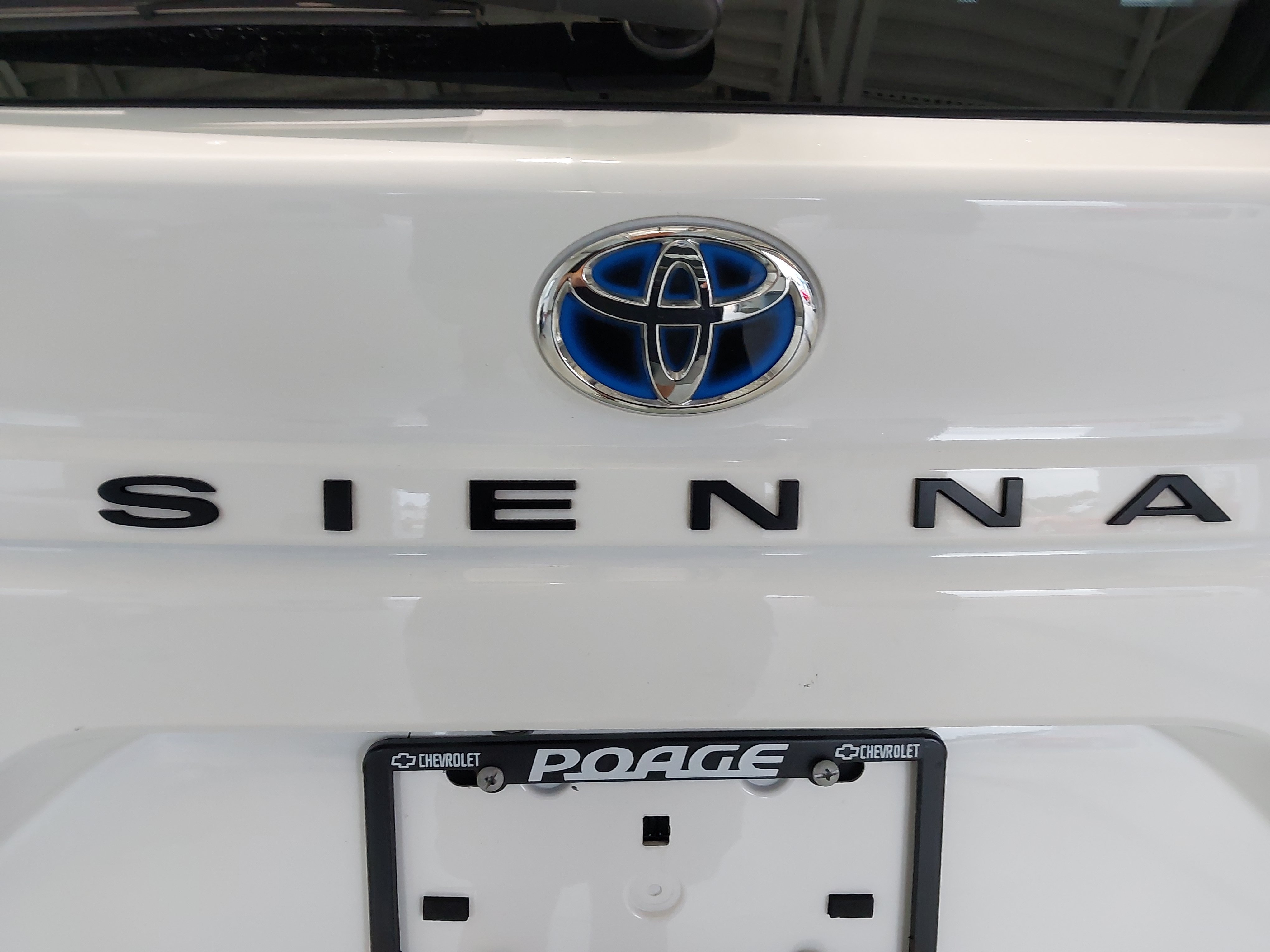 Used 2025 Toyota Sienna LE FWD image 33