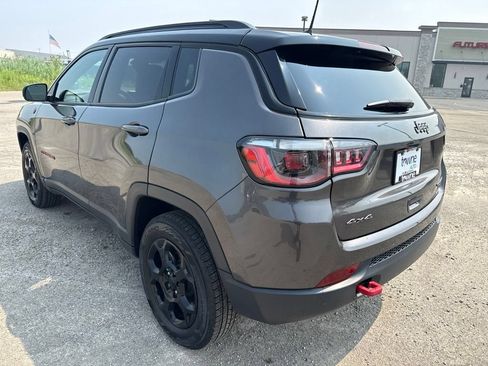 Used 2023 Jeep Compass Trailhawk AWD/4WD image 5