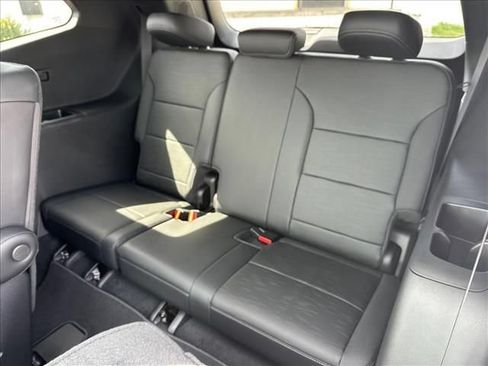 New 2026 Buick Enclave Sport Touring w/ Power Package FWD image 24