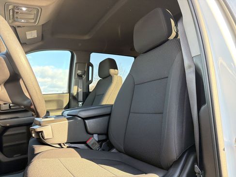 Used 2023 Chevrolet Silverado 2500 Custom w/ Custom Value Package image 25