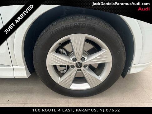 Used 2026 Audi Q4 e-tron Premium w/ Convenience Package image 8