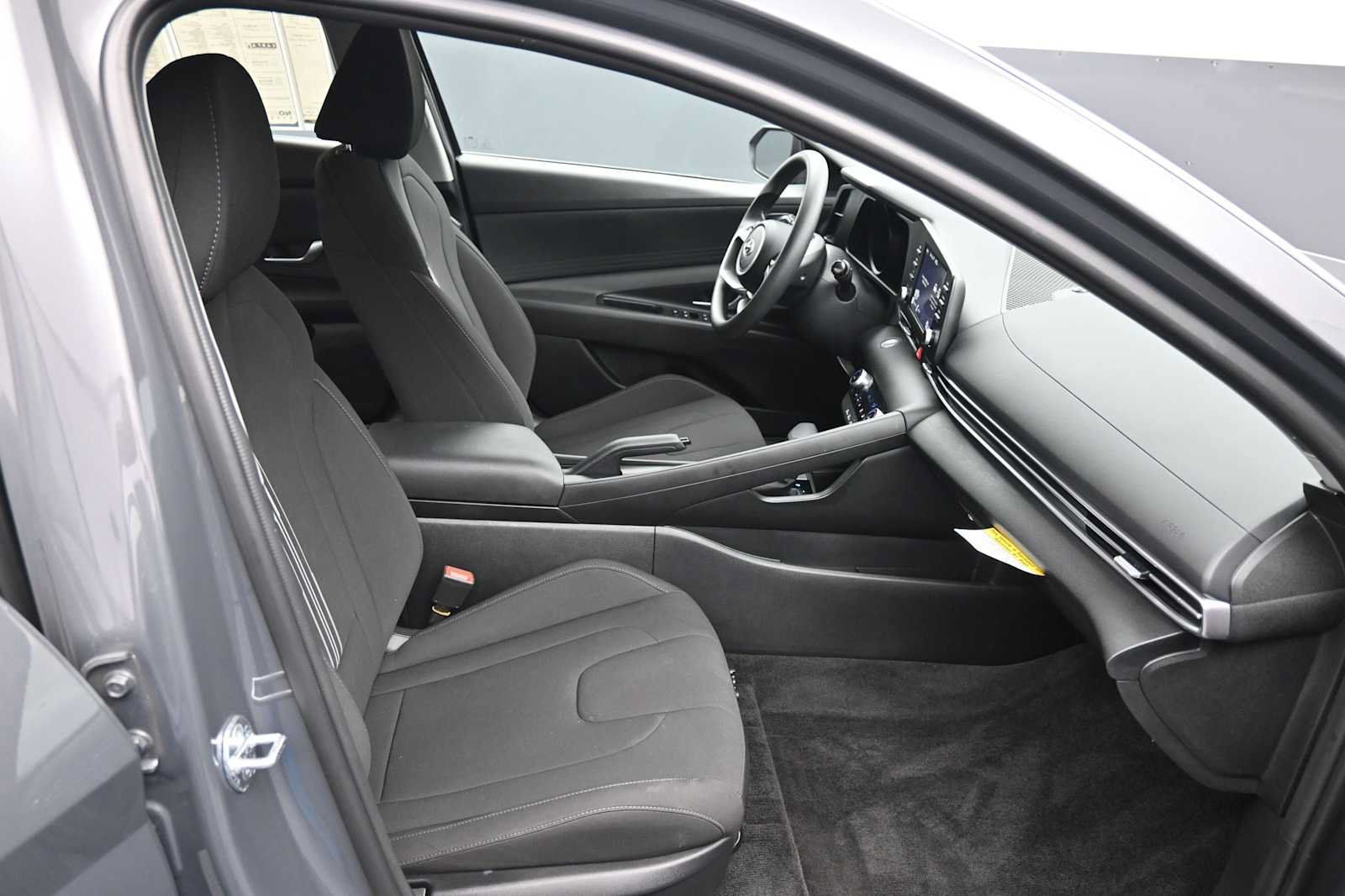 Certified 2023 Hyundai Elantra SEL FWD image 23