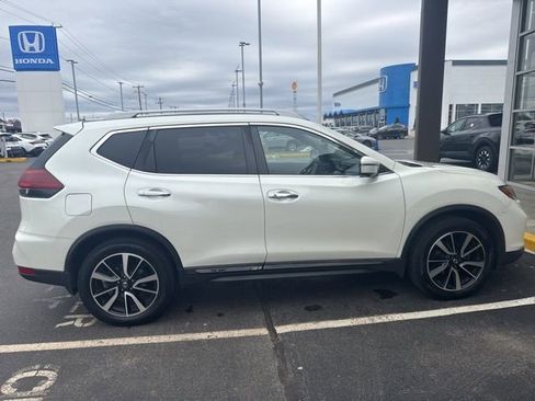 Used 2019 Nissan Rogue SL w/ Premium Package image 6