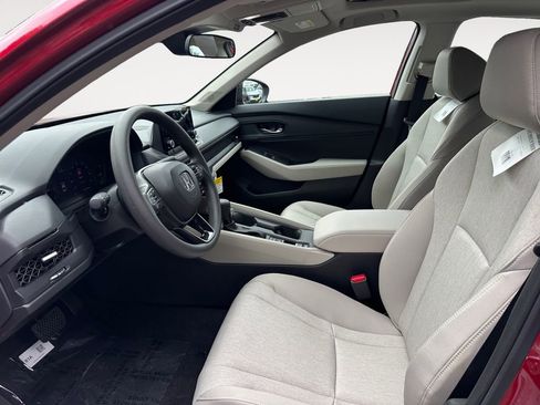 New 2025 Honda Accord SE image 9