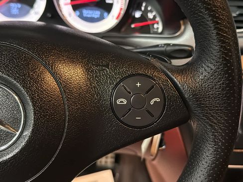 Used 2009 Mercedes-Benz SL 550 image 13