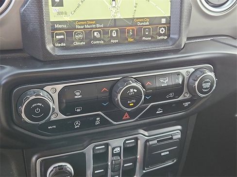 Used 2021 Jeep Gladiator Overland image 9