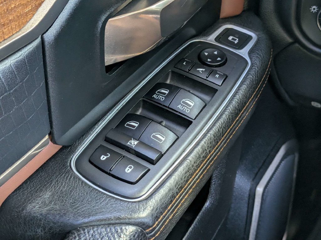 Used 2019 RAM 3500 Limited AWD/4WD image 16