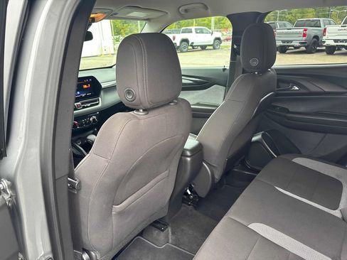 Used 2025 Chevrolet TrailBlazer LT AWD/4WD image 20