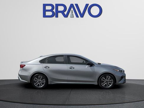 Used 2024 Kia Forte GT-Line w/ GT-Line Premium Package image 3