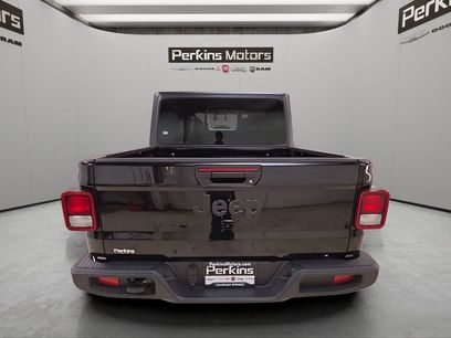 New 2026 Jeep Gladiator Sport