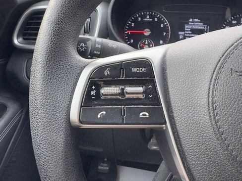 Used 2019 Kia Sorento LX image 24