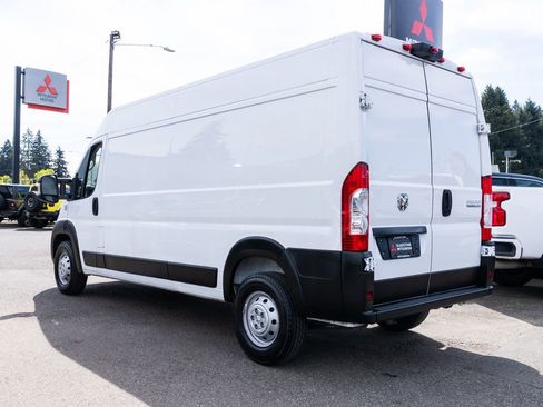 Used 2023 RAM ProMaster 2500 FWD image 4
