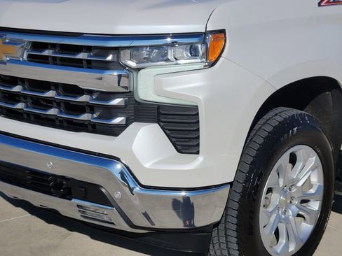 Used 2024 Chevrolet Silverado 1500 LTZ w/ Technology Package image 9