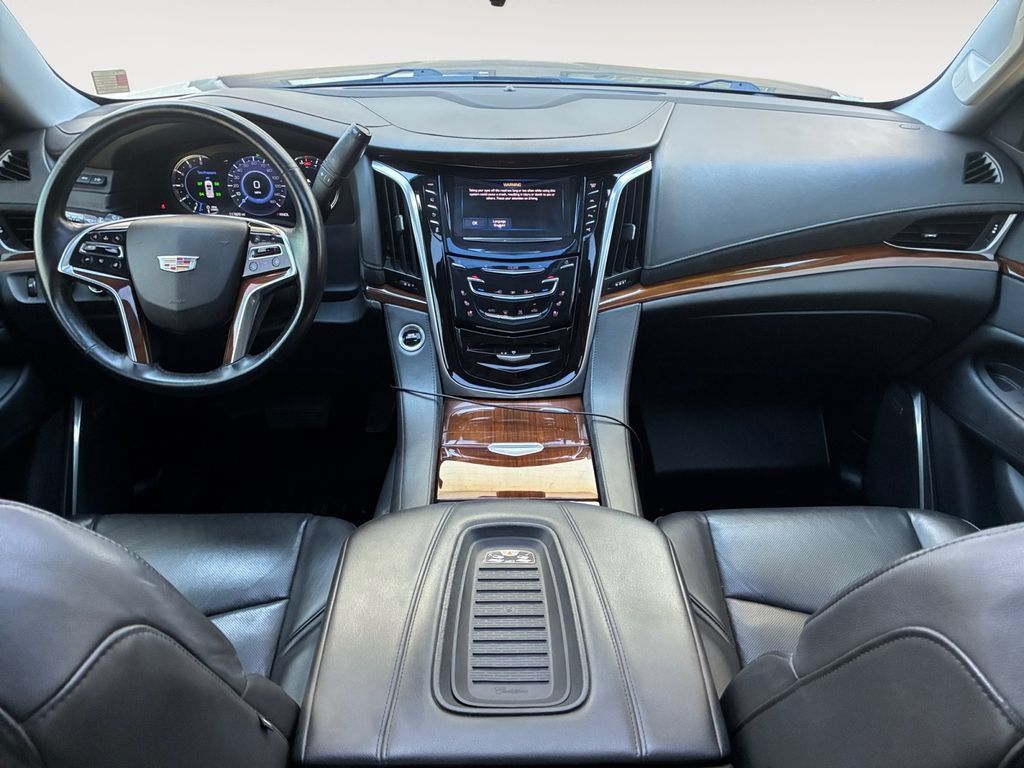 Used 2020 Cadillac Escalade ESV Premium Luxury AWD/4WD image 10