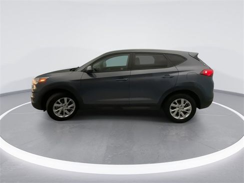 Used 2021 Hyundai Tucson SE w/ Cargo Package image 9