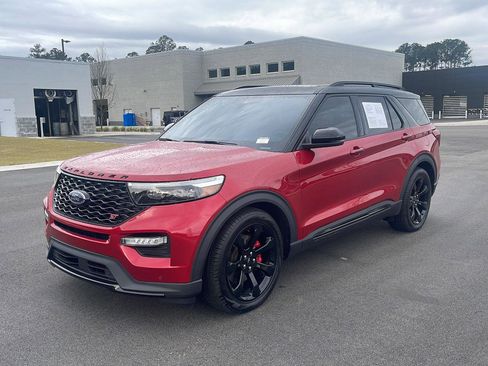 Used 2023 Ford Explorer ST w/ Equipment Group 401A image 3