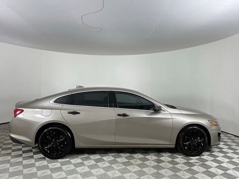 Used 2024 Chevrolet Malibu LT image 4