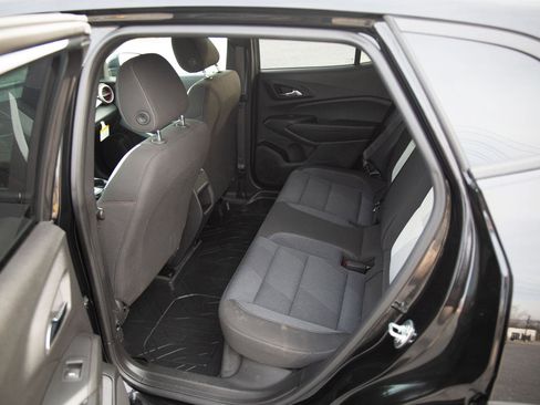 Certified 2024 Chevrolet Trax RS w/ Driver Confidence Package image 22