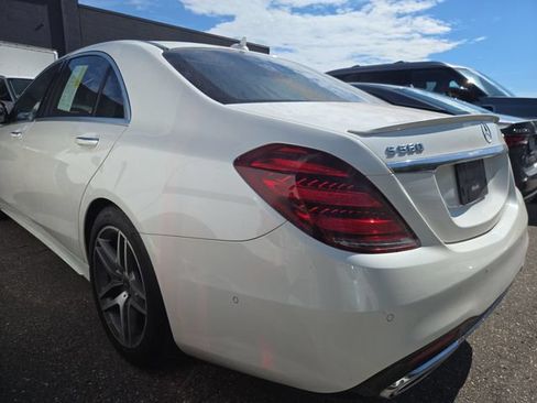 Used 2020 Mercedes-Benz S 560 4MATIC Sedan image 4