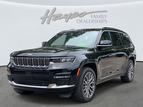 Used 2025 Jeep Grand Cherokee L Summit AWD/4WD image 11