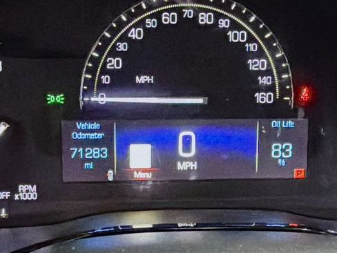 Used 2017 Cadillac XT5 Luxury w/ Driver Awareness Package image 12