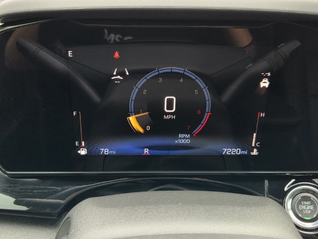 Used 2025 Chevrolet Trax RS w/ Driver Confidence Package FWD image 22