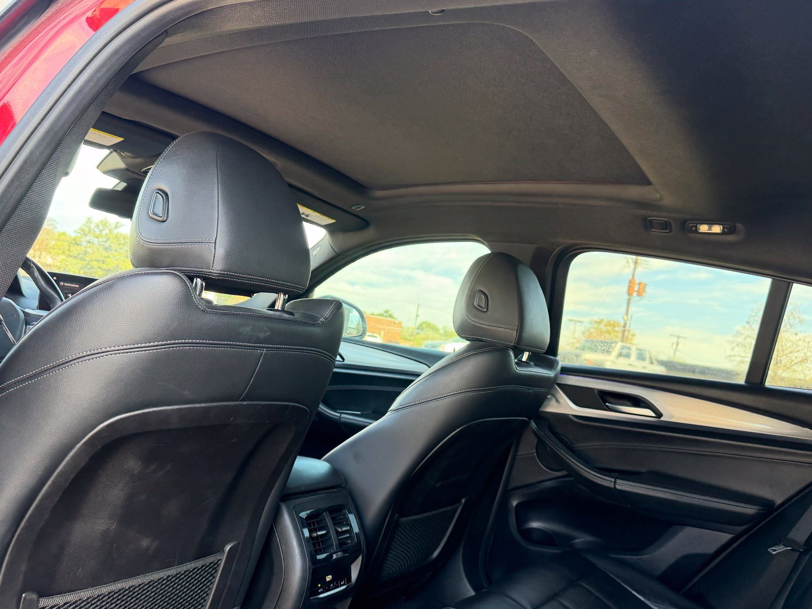 Used 2019 BMW X4 xDrive30i w/ M Sport Package 2 AWD/4WD image 41