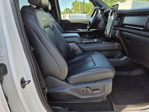 Used 2024 Ford Expedition Platinum RWD image 20