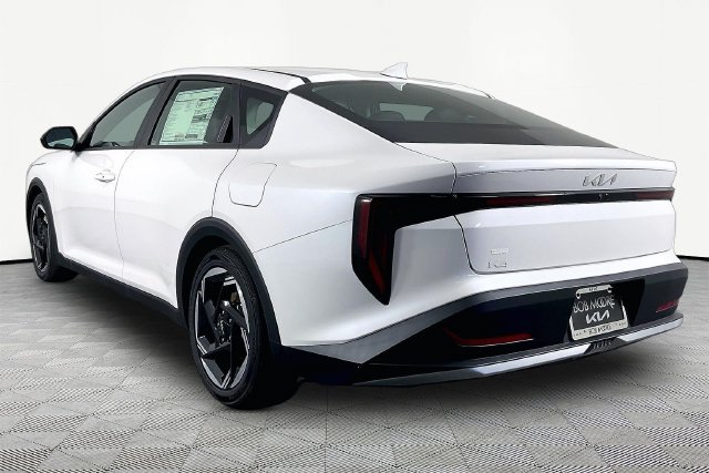 New 2026 Kia K4 GT-Line Turbo FWD image 4